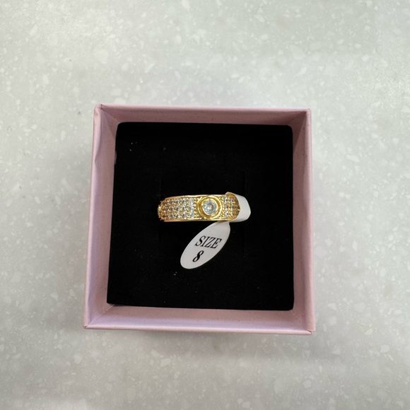 Love ring - Picture 1 of 2